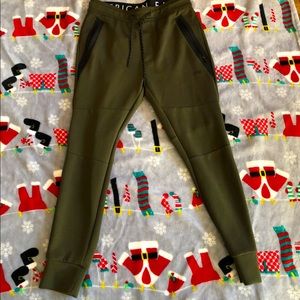 American Eagle Joggers